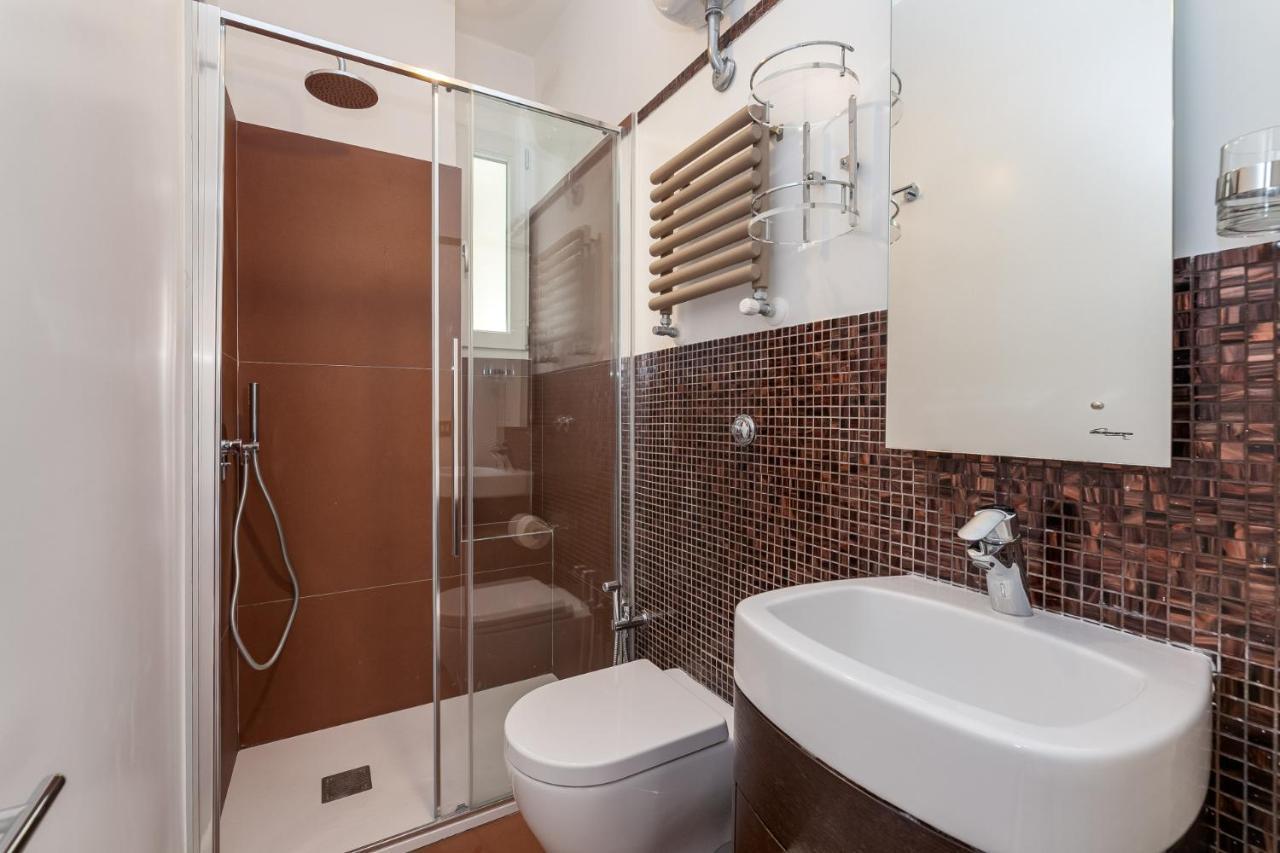 Appartamento Aletheia Elite - Elegant 2 Br Roma Esterno foto